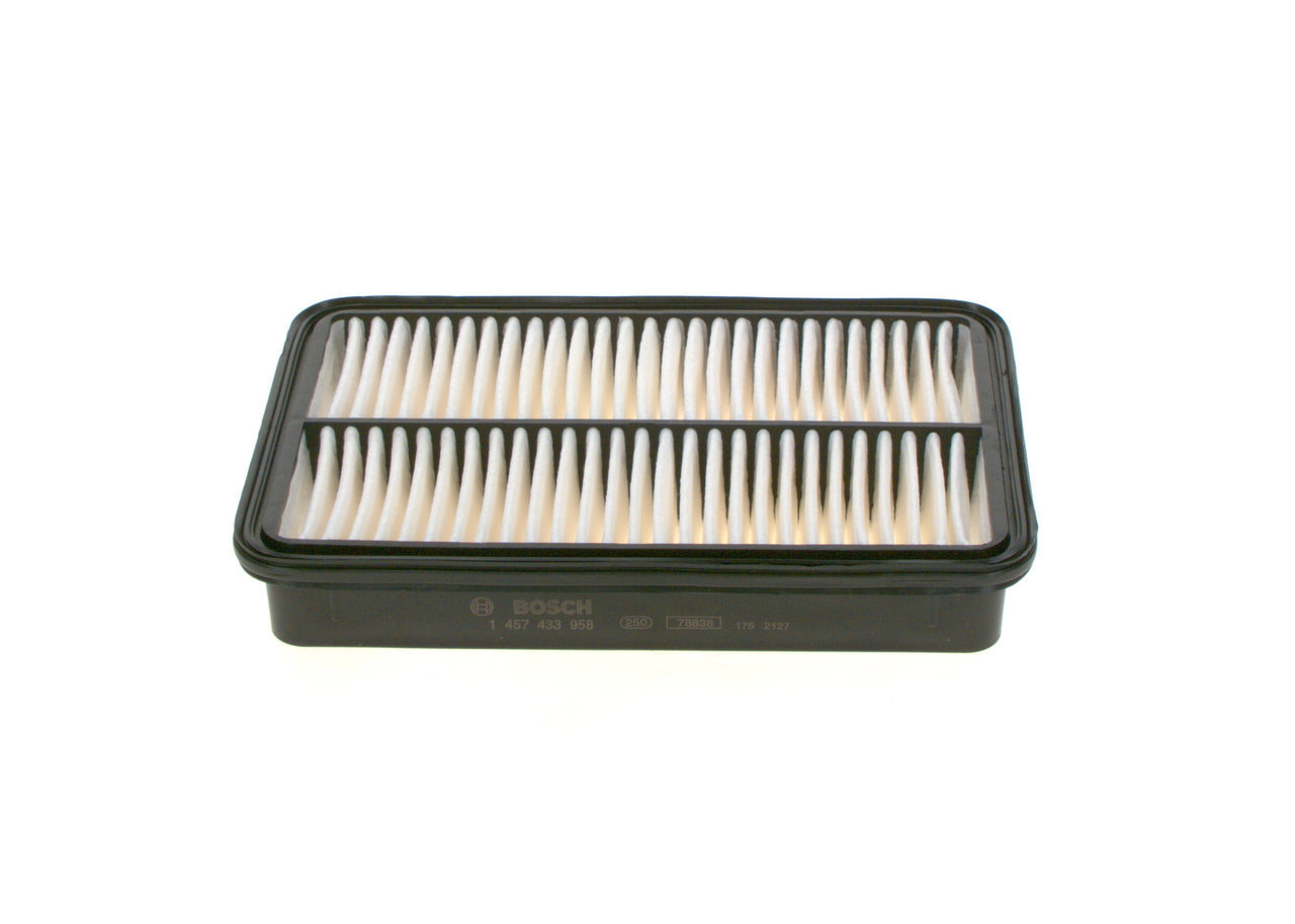 Toyota Corolla 1.6 i 9/1996 - 8/1999 79 kW Hava Filtresi