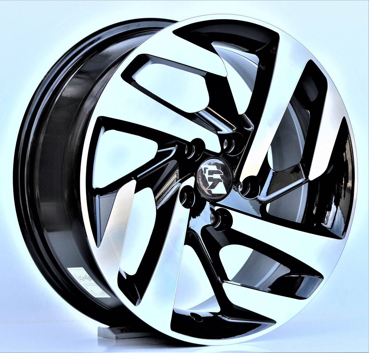 R1 Wheels 16 inç 5*114.3 ET35 Parlak Siyah Jant Takımı (J-180)