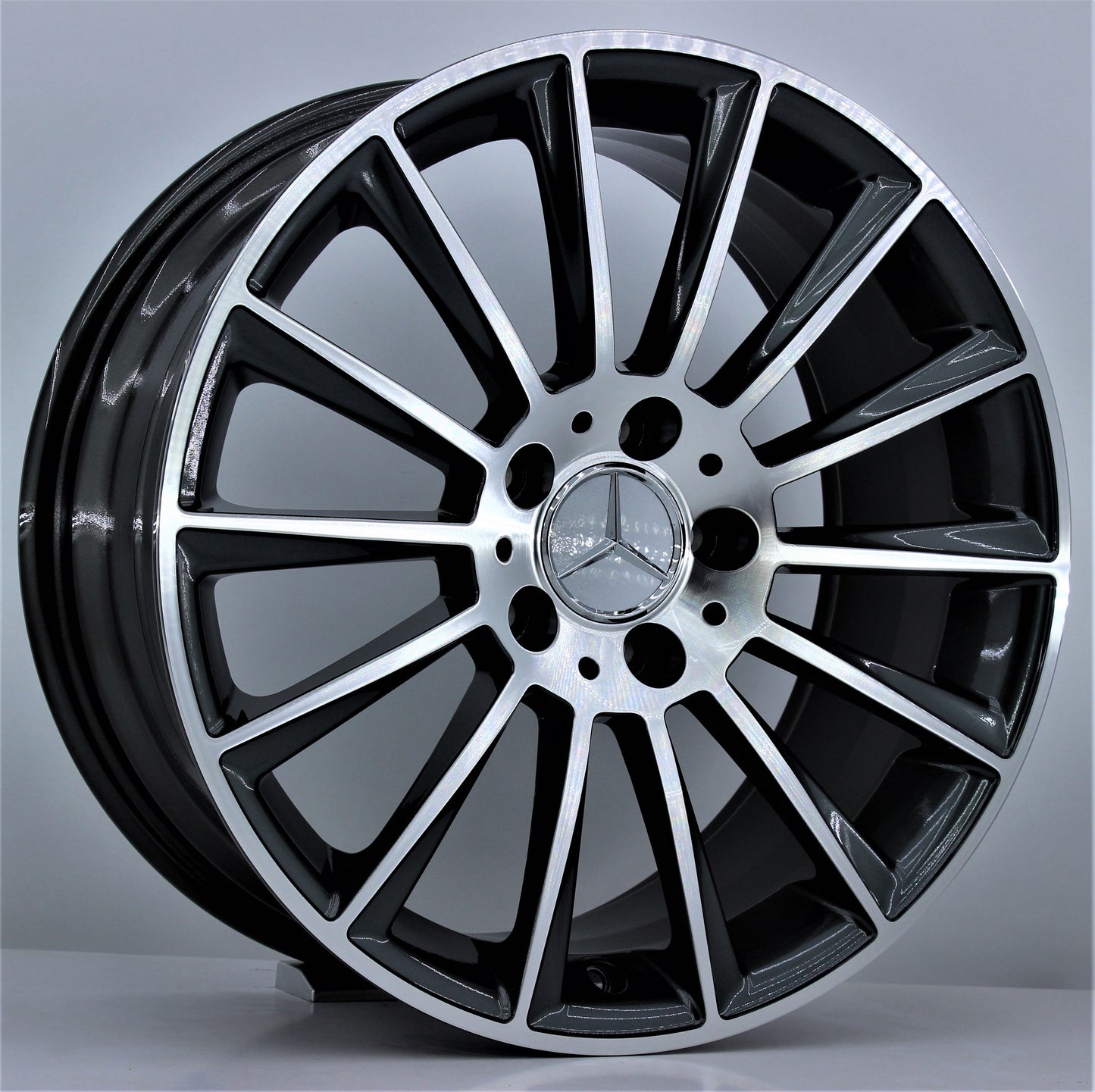 R1 Wheels 18 inç 5*112 ET43 Füme Jant Takımı (J-361)