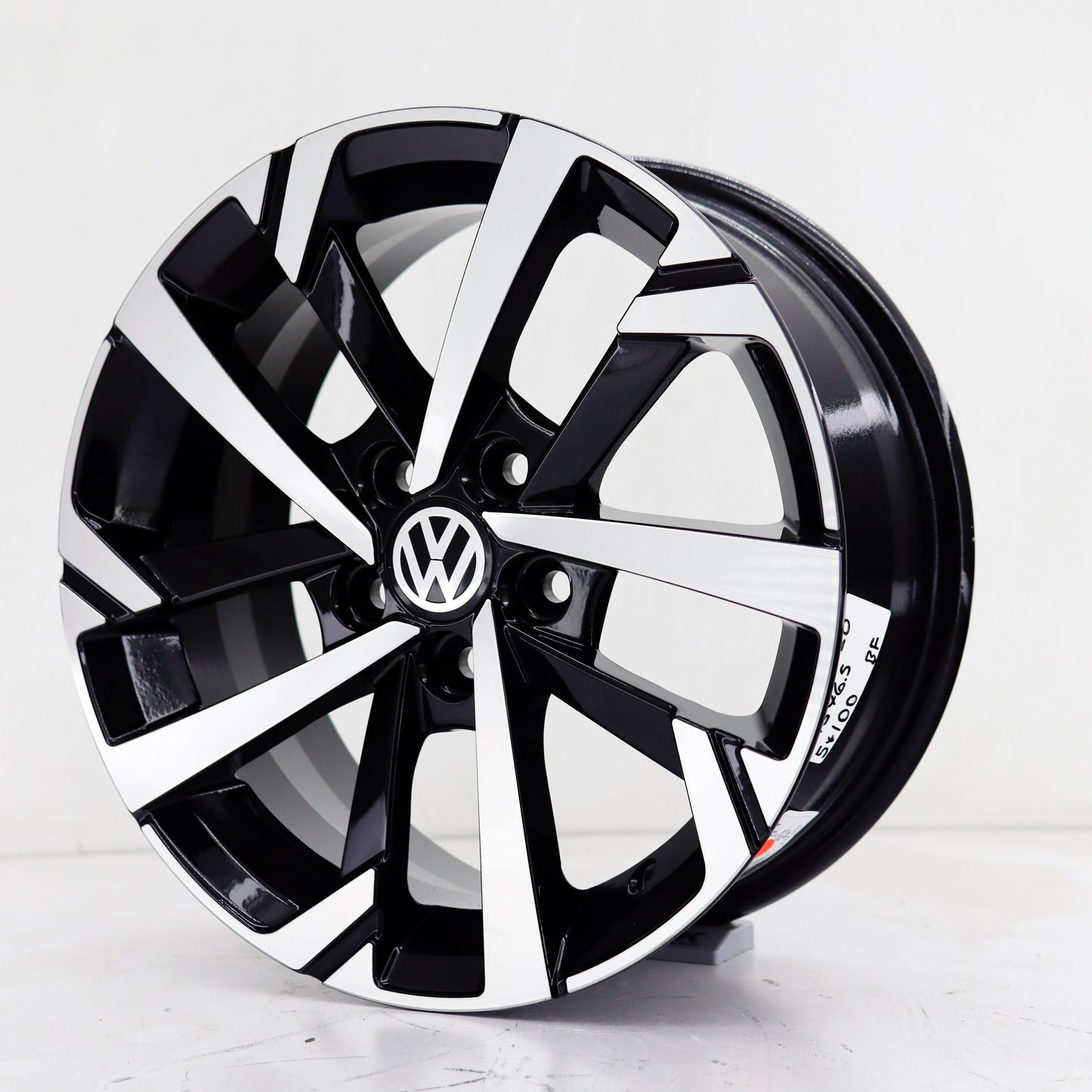 R1 Wheels 15 inç 5*100 ET35 Siyah Jant Takımı (J-382)