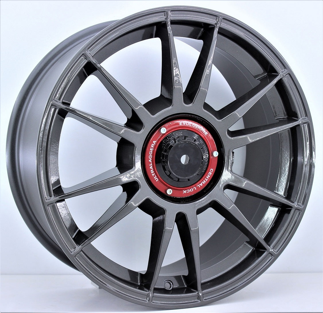 R1 Wheels 18 inç 5*108 ET40 Füme Jant Takımı (J-370)